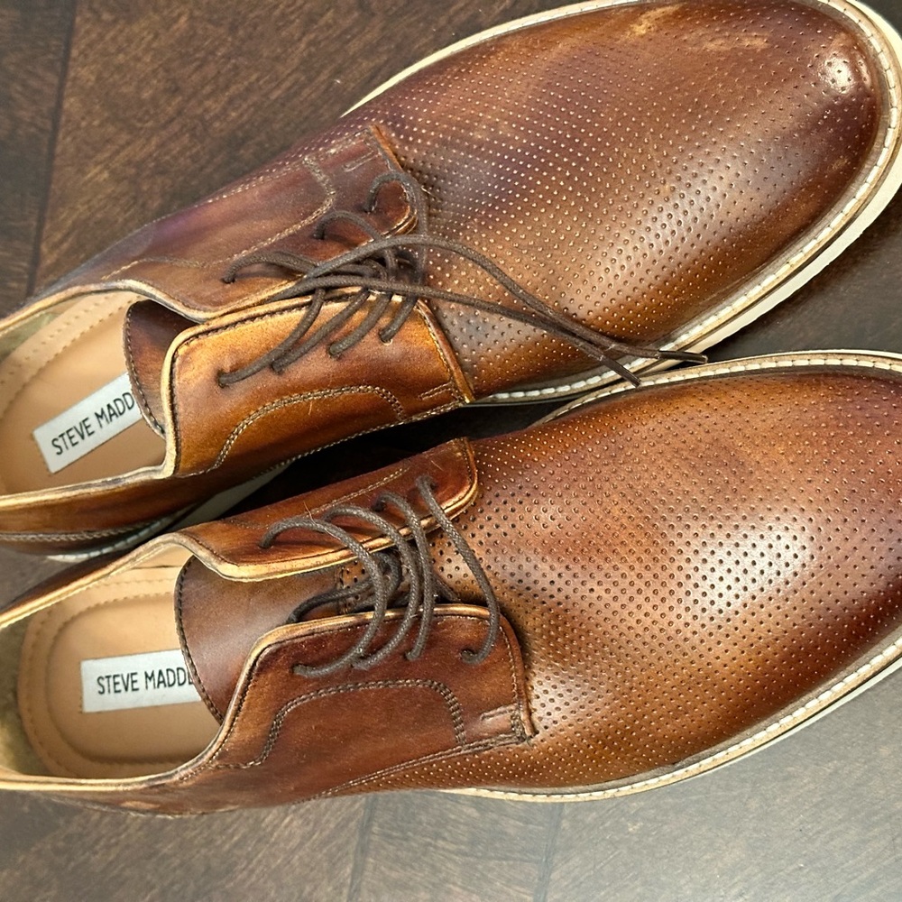 Men’s Steve Madden formal shoe